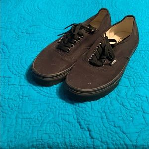 COPY - Size 7.5 black vans tennis shoes